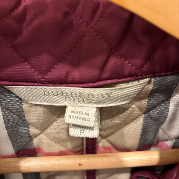 Burberry Brit Red Diamond Quilted Jacket w/Signature Plaid. Size: Small. - Picture 5 of 7